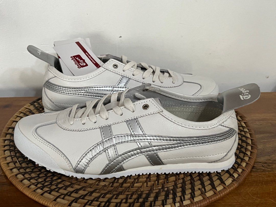 Mexico 66 discount white silver