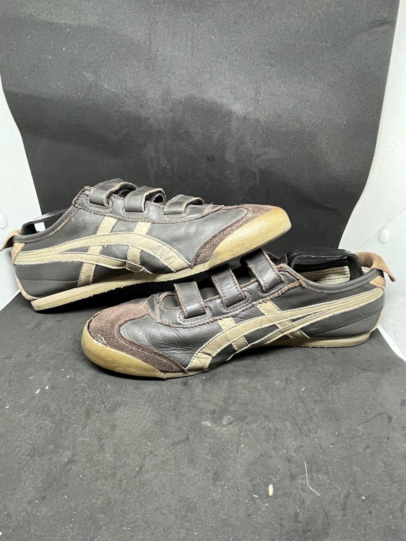Onituska Tiger Mexico 66 Velcro (Category: Sneakers) located in Quezon City. Submitted by masbugs (Listing ID 1196508441, Image 2). Description: Rare Velcro Onituska Tiger Mexico 66. Size 9m. Issue toe cap on right shoe staring to come off. .