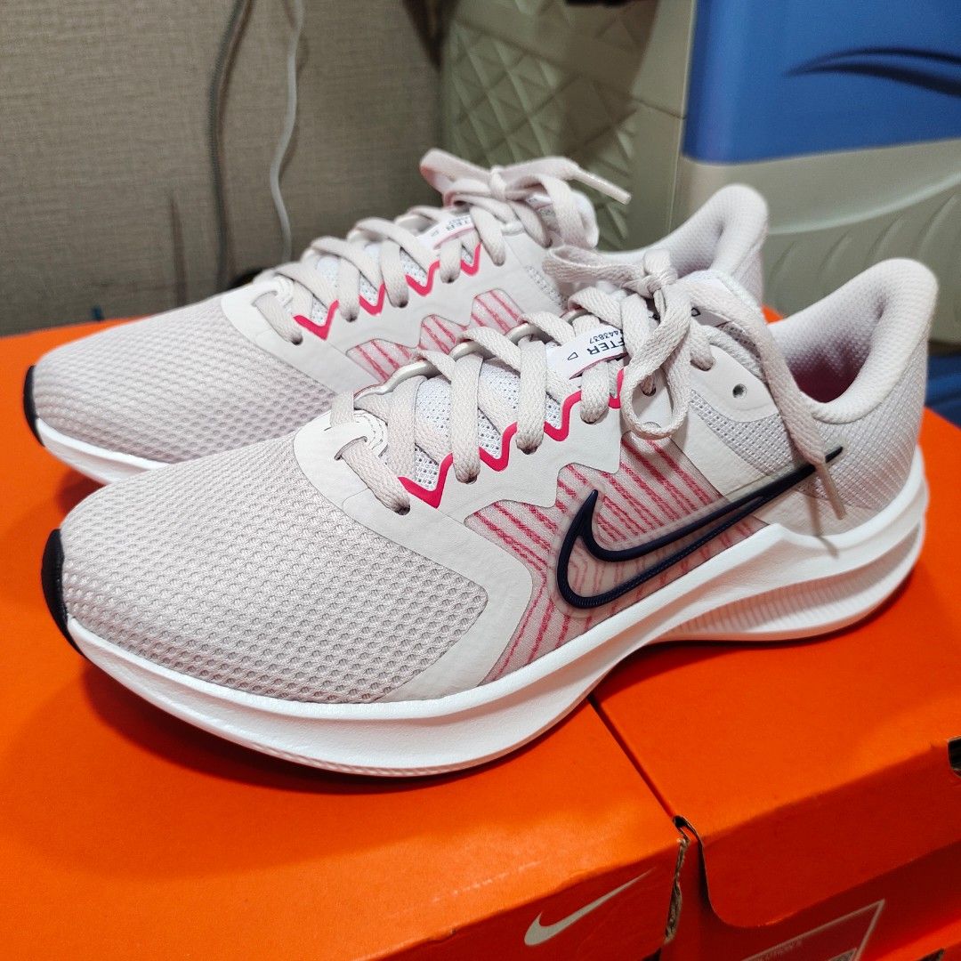 Nike downshifter deals size 6