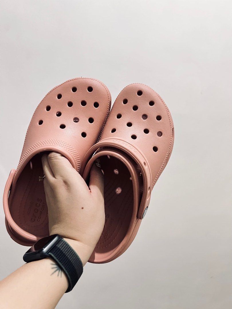 Original Crocs Blush, Women's Fashion, Footwear, Wedges on Carousell