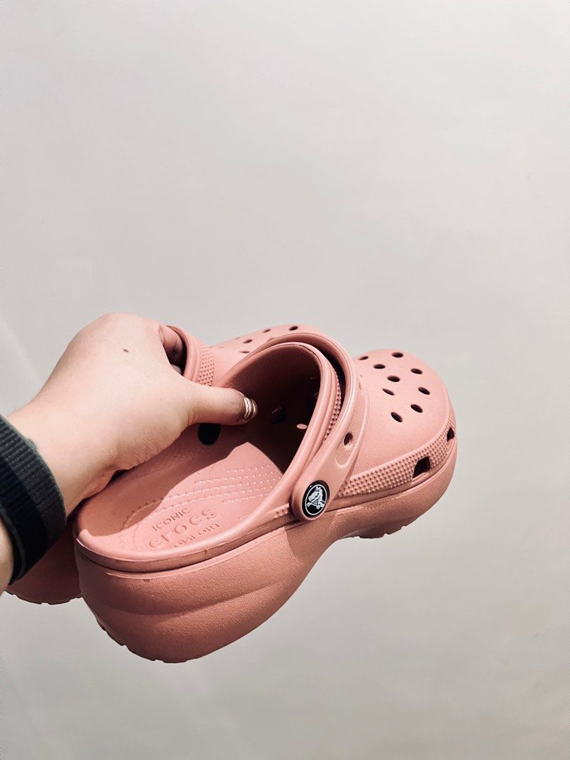 Original Crocs Blush, Women's Fashion, Footwear, Wedges on Carousell