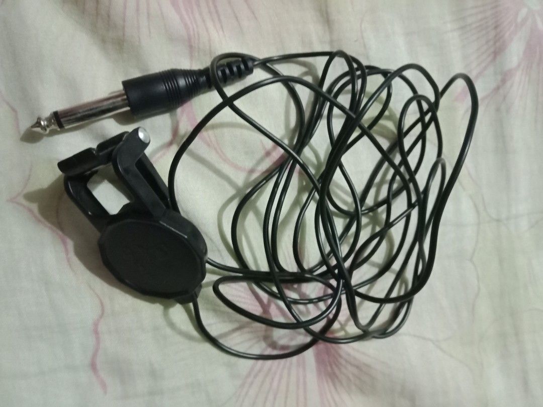 Pickup Guitar (Category: Musical Instruments) located in Marikina City. Submitted by ellainkeithd (Listing ID 1196416393, Image 2). Description: It is a clip in guitar to connect to the speaker..
