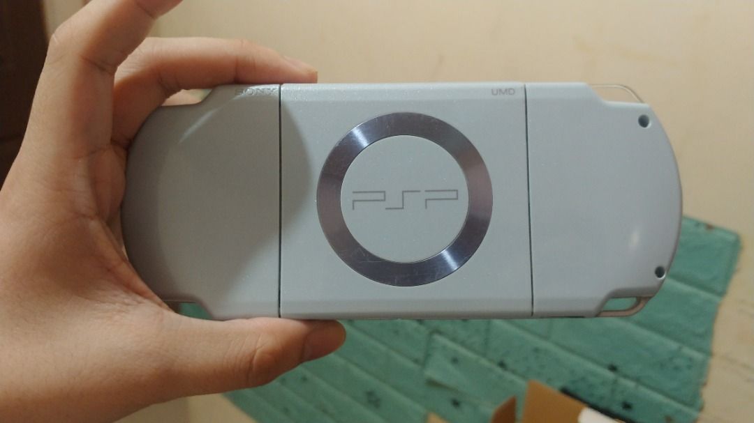 PSP 2000 Felicia Blue CIB (Japan only color), Video Gaming, Video Game Consoles, PlayStation on