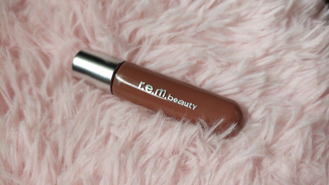 Rem Beauty Plumping Lipgloss (VCR & Waterfalls), Beauty & Personal Care, Face, Makeup on Carousell