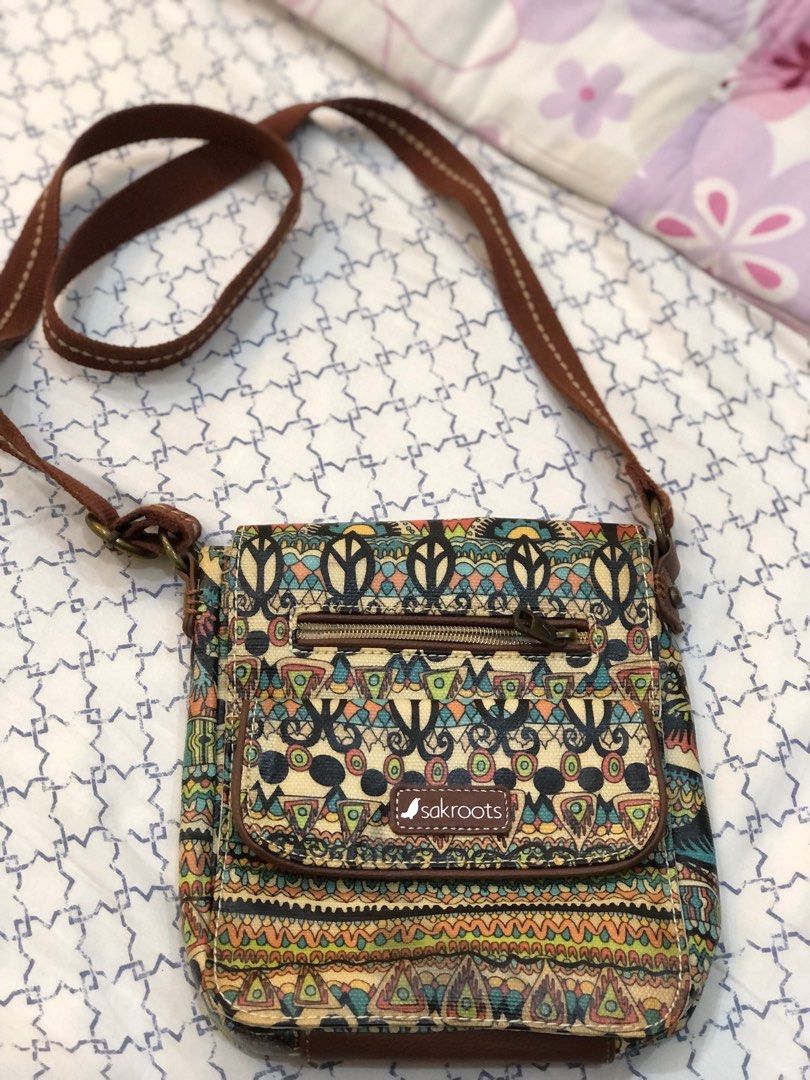 Sakroots hotsell sling bag