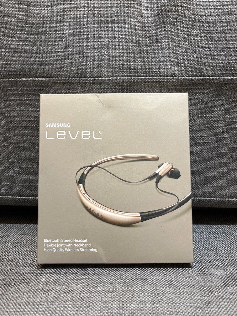 Samsung level best sale u gold colour