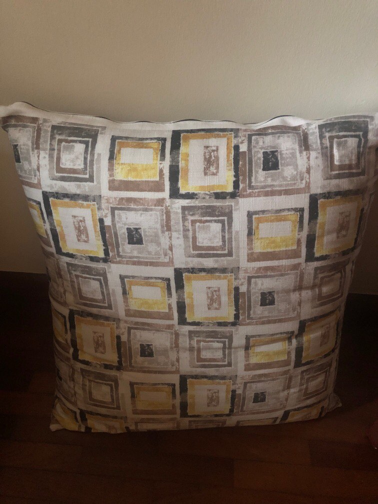 selling 5 Big pillows, Furniture & Home Living, Home Decor, Cushions