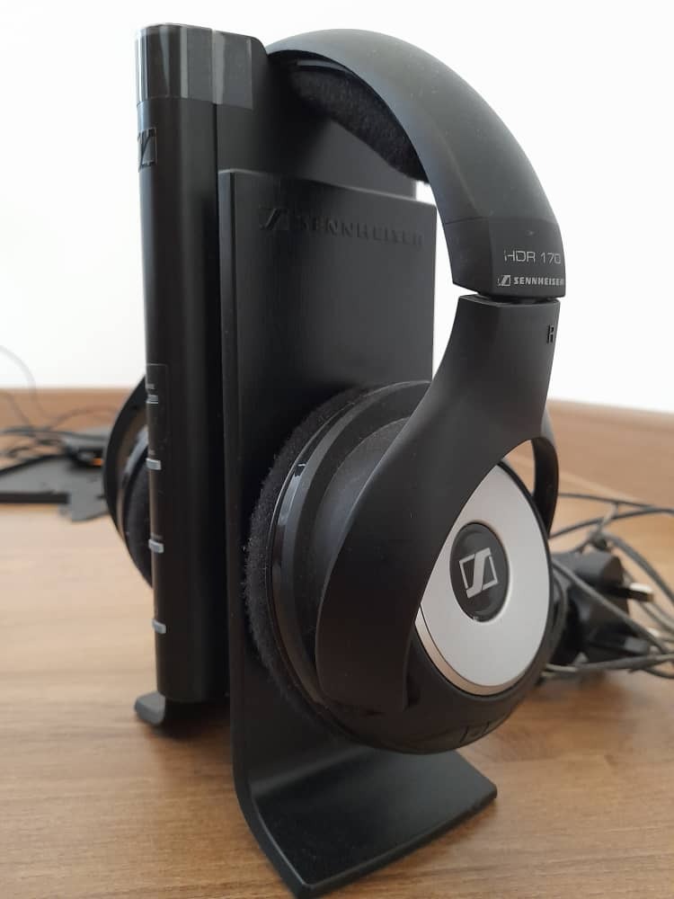 Sennheiser on sale rs 170