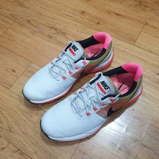 Sepatu Golf Nike Lunar