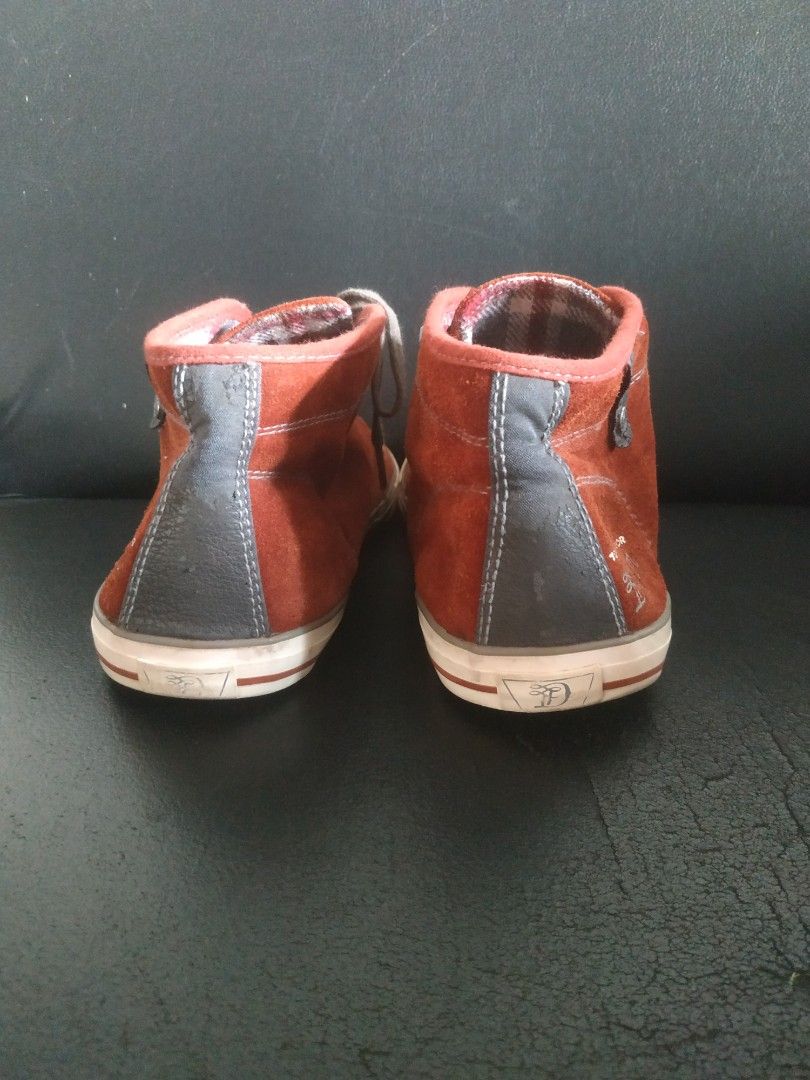 sepatu tekme denim