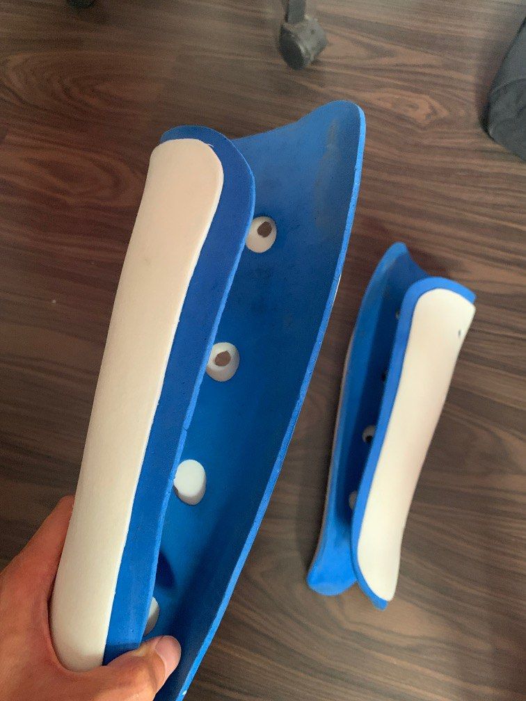 Shin guards for hockey, Sports Equipment, Sports & Games, Racket & Ball