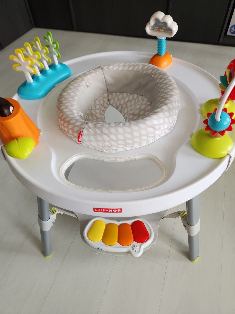 Skip hop activity center used clearance