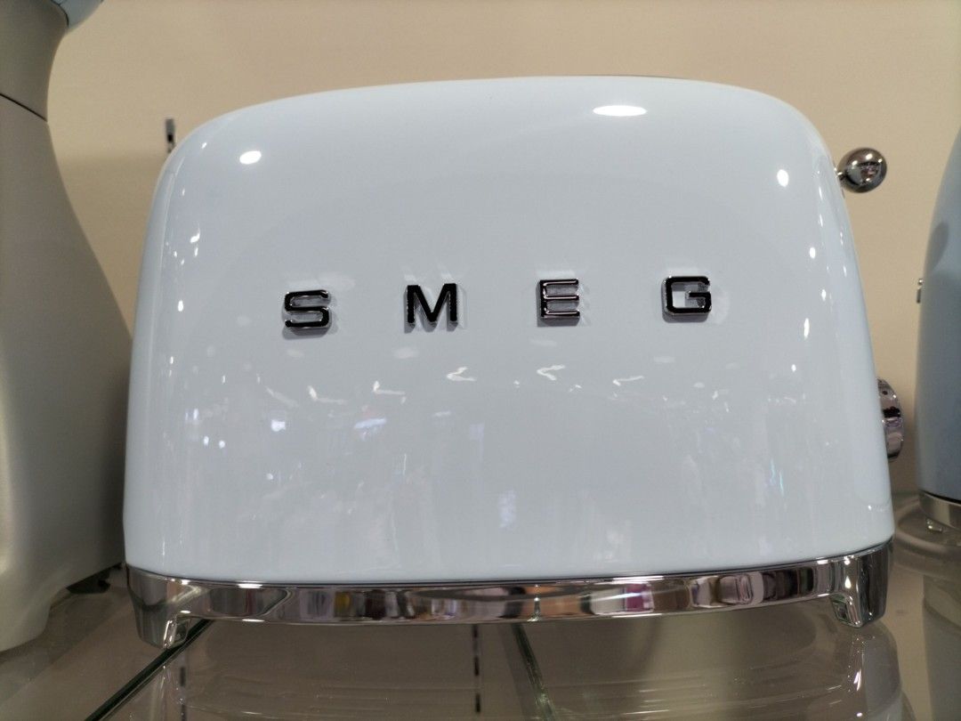SMEG Toaster light blue, TV & Home Appliances, Kitchen Appliances