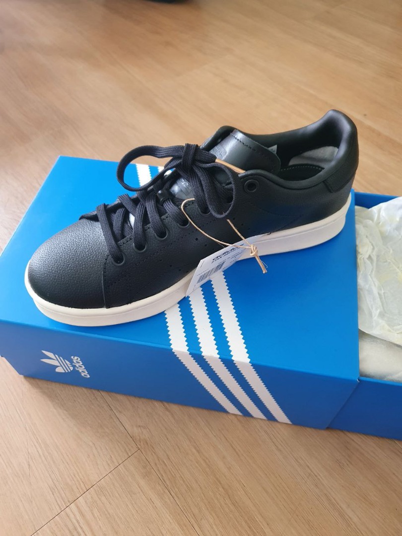 stan smith white black gold