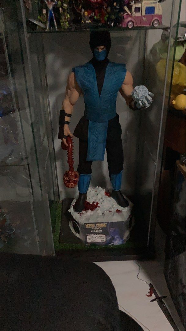 Sub zero PCS (Category: Toy Figures) located in Singapore. Submitted by nobody017 (Listing ID 1196604960, Image 2). Description: Well clearing my Mortal Kombat collection PM me if you’re interested item has been well kept since I bought it and kept in display cabinet handle with gloves:) Rare items come with Certificate too.