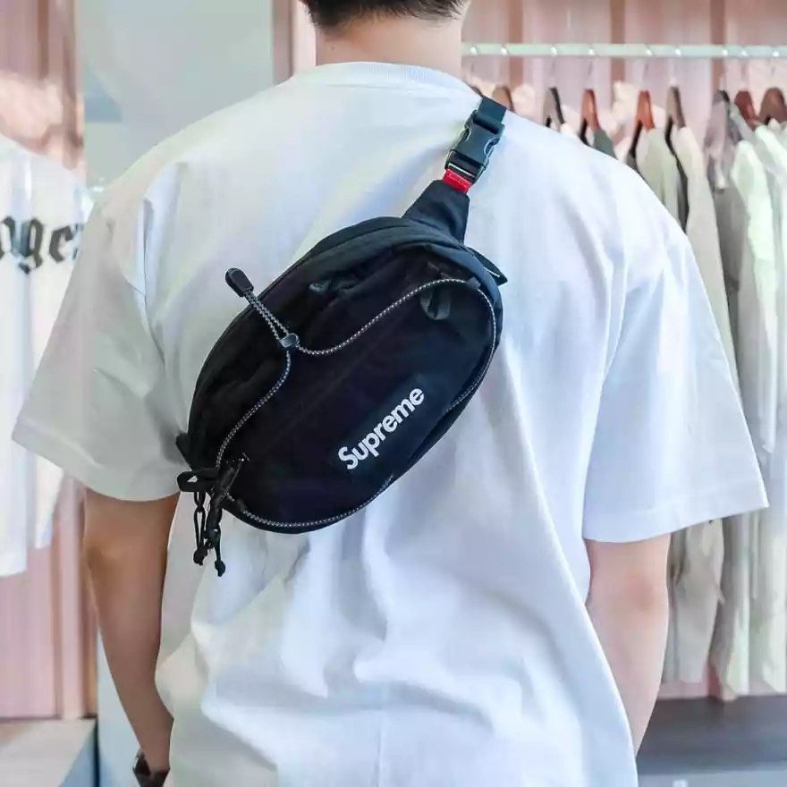 Supreme FW18 waist bag, Men's Fashion, Bags, Sling Bags on Carousell