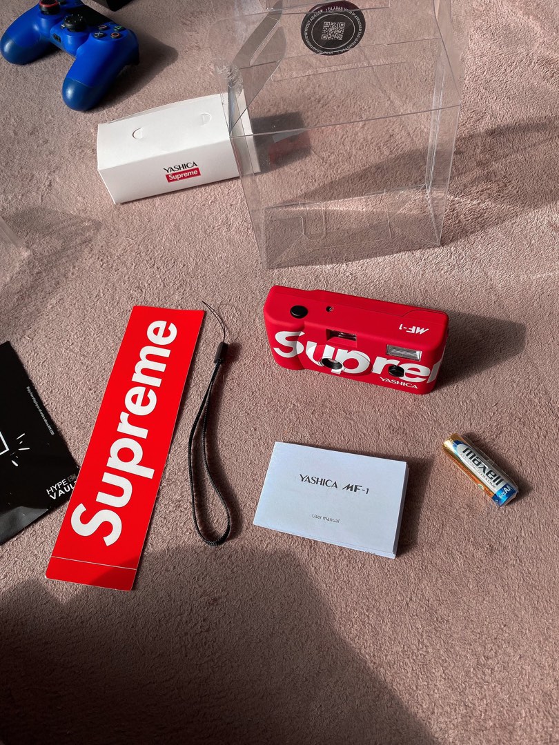 SUPREME YASHICA, Photography, Cameras on Carousell