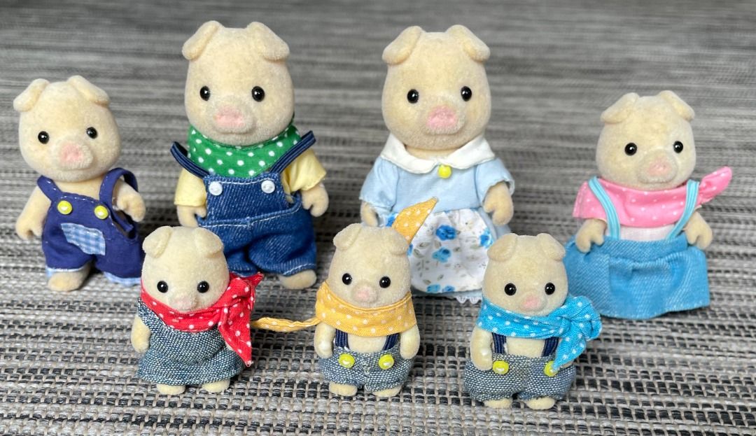 Sylvanian Families Grunt Pig Family, Hobbies & Toys, Toys & Games on