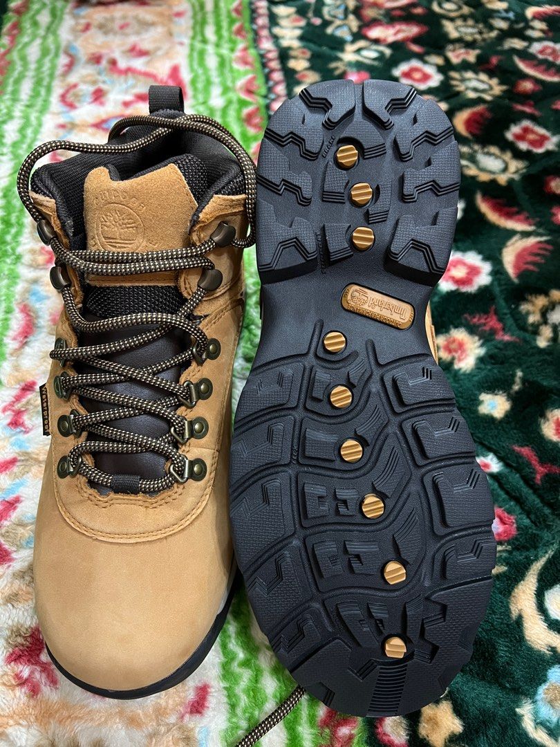 Timberland white ledge wheat top