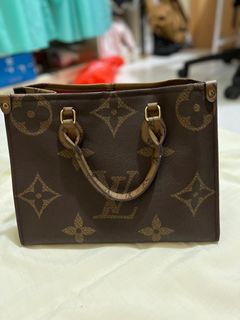(Category: ) located in . Submitted by zhaaaaa (Listing ID 1196485276, Image 1). Description: .