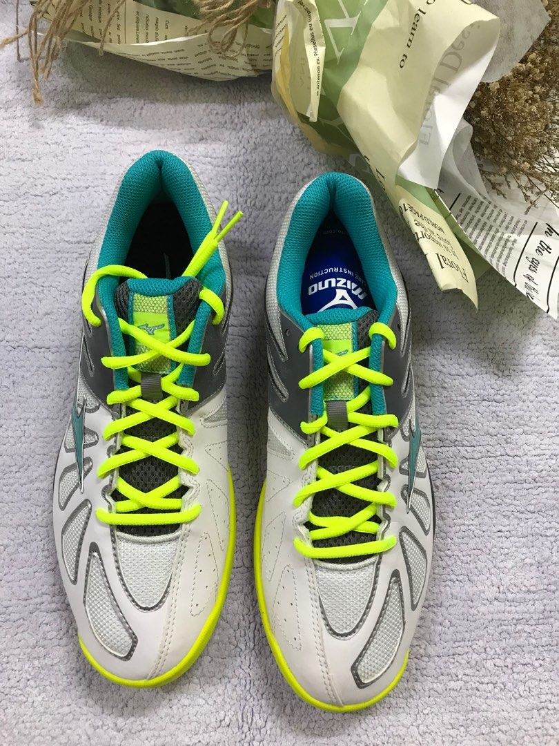 Mizuno tennis shoes online uk