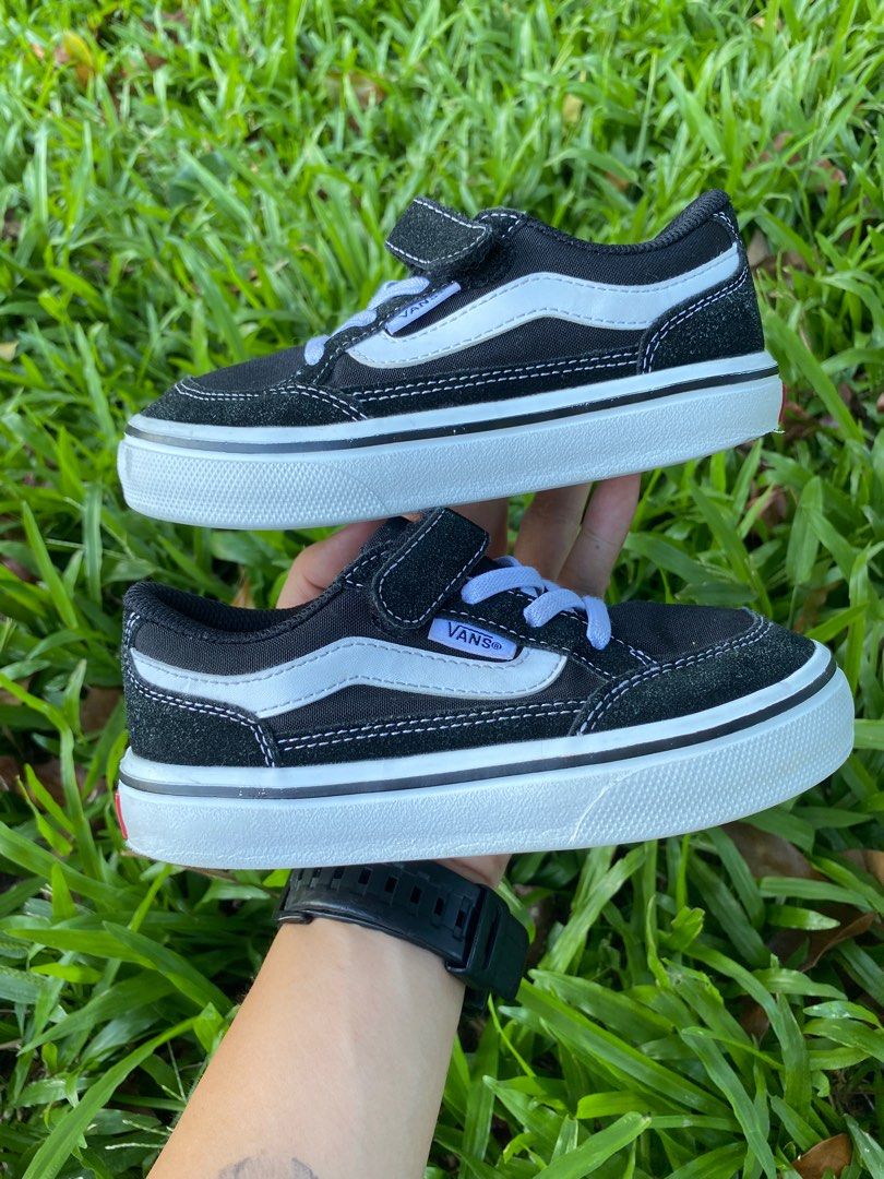 Size 18 vans hotsell