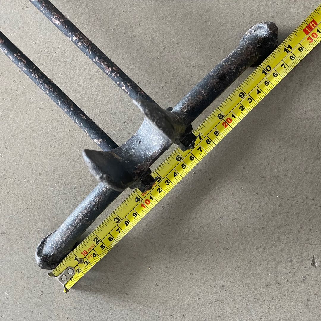 Vintage Bicycle Stand cast iron 50 x 28 cm, Hobbies & Toys, Memorabilia