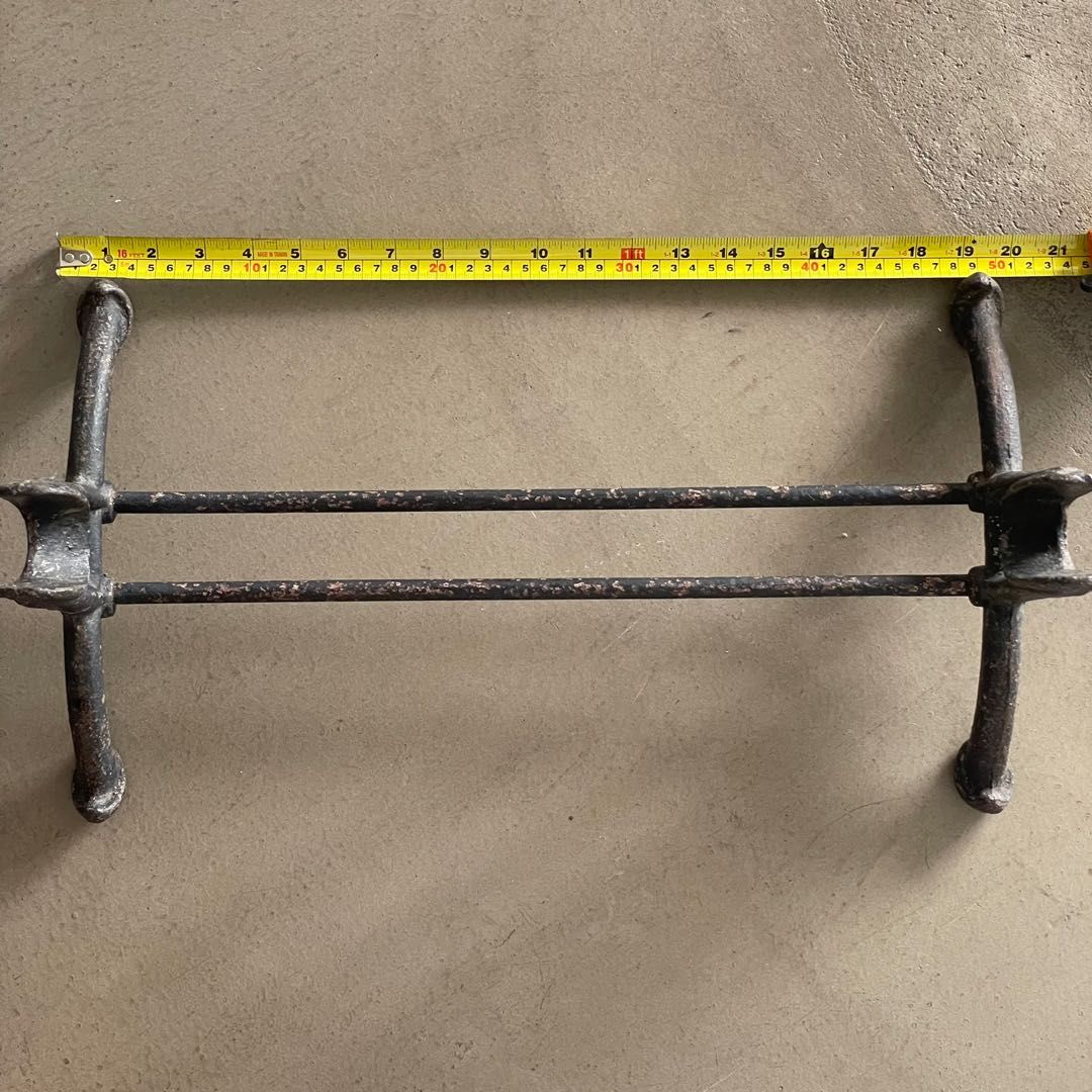 Vintage Bicycle Stand cast iron 50 x 28 cm, Hobbies & Toys, Memorabilia
