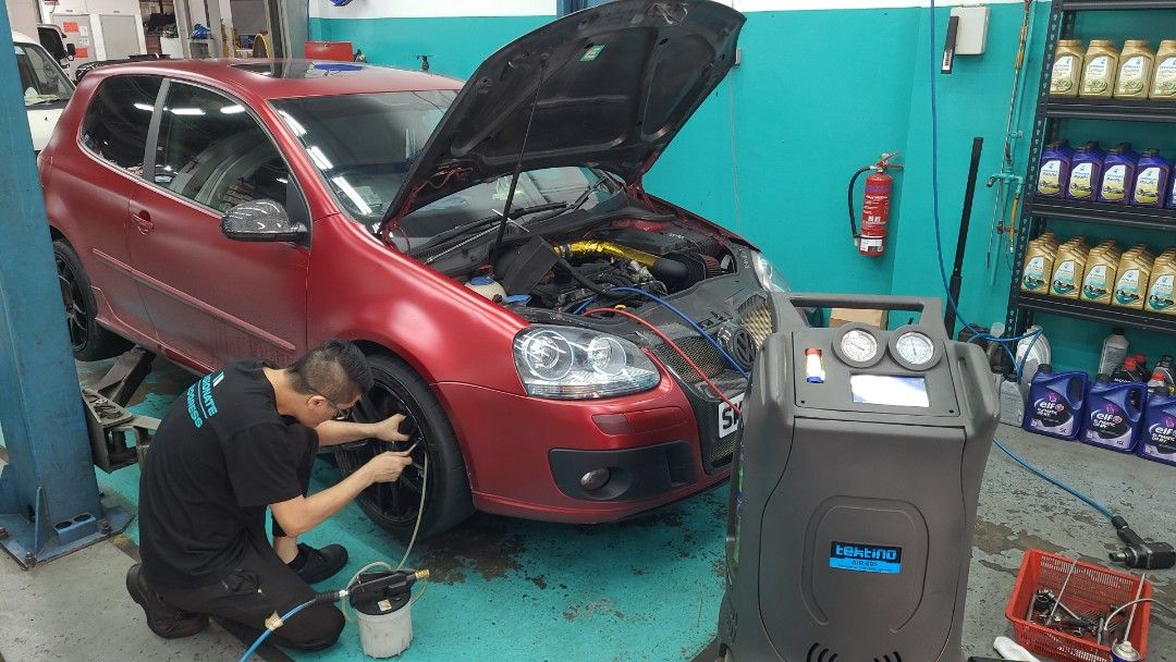 Volkwagen Golf GTI MK5 Servicing Package ATF DSG Oil Change Engine