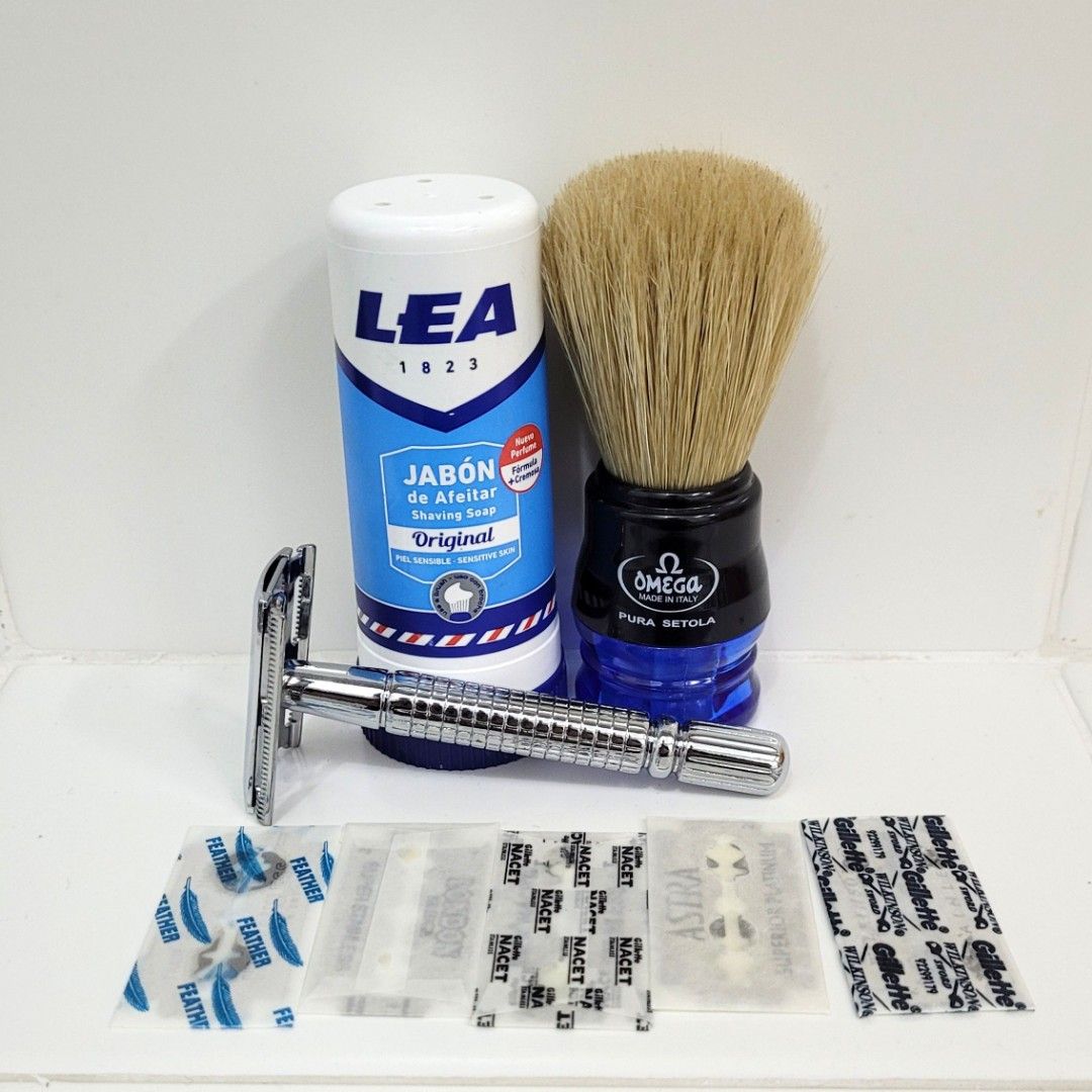 Wetshaving Kit v4, Beauty & Personal Care, Men's Grooming on Carousell