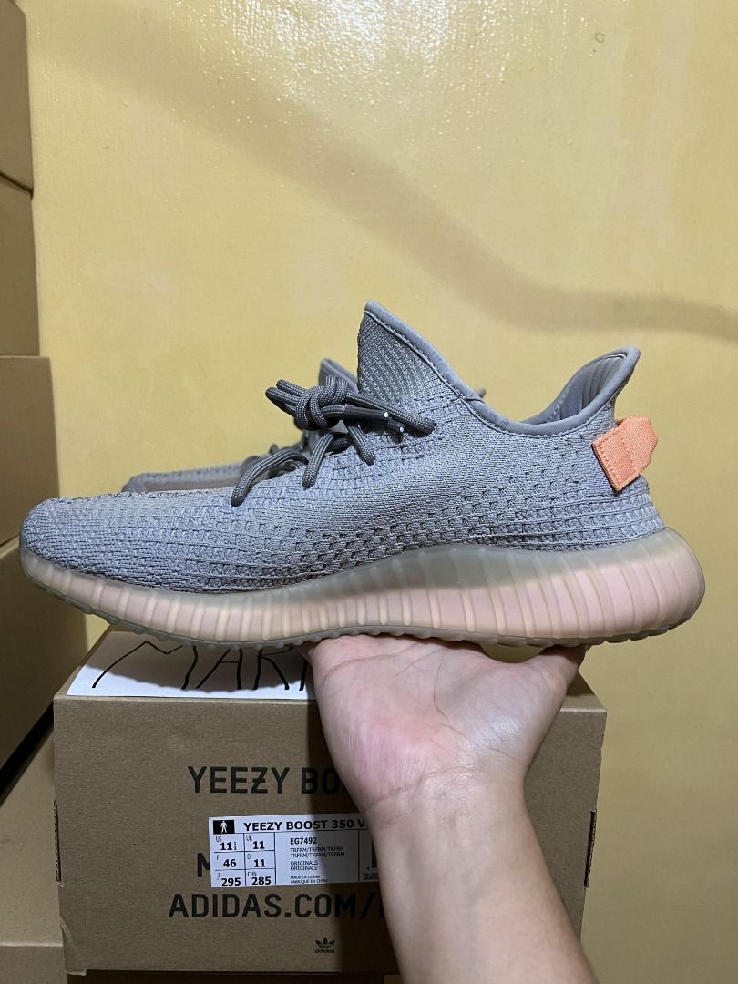 Adidas yeezy true form yellow online