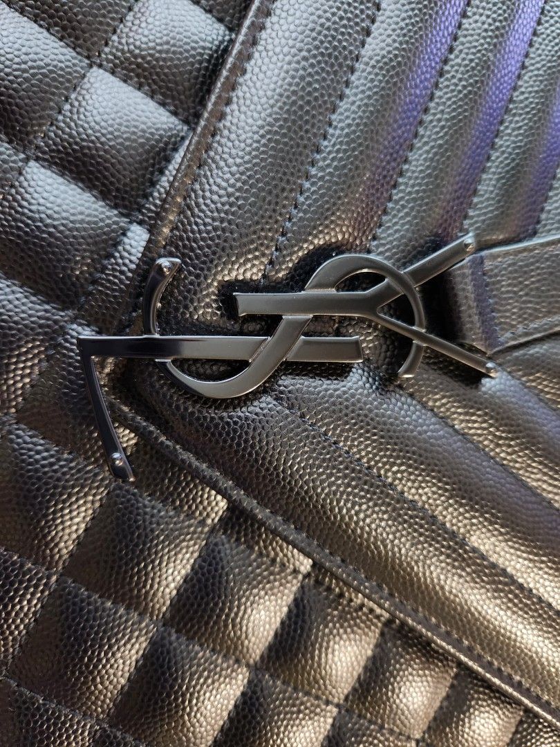 Ysl black hotsell hardware chipping
