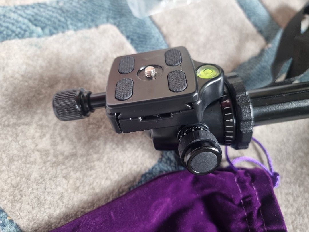 ZOMEI Q666 Professional Tripod, Photography, Photography Accessories