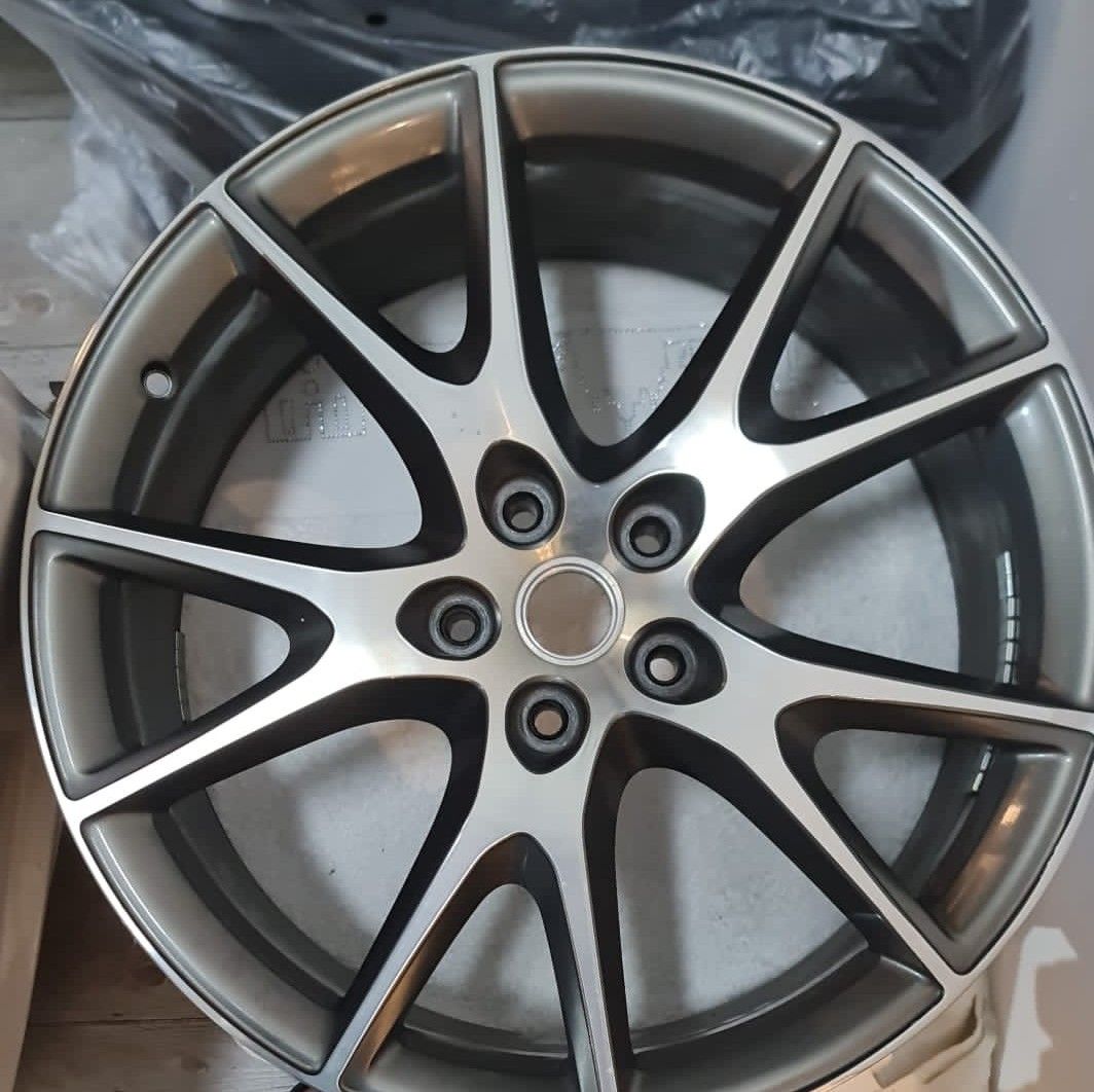 20 inch staggered 5x114.3 original Ferrari California wheels, rims. Can ...