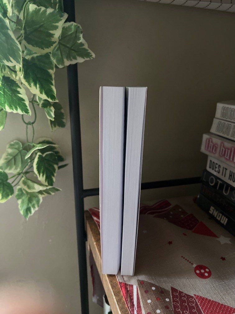 2nd hand pre loved romance book (Category: Storybooks) located in Quezon City. Submitted by meemai_0105 (Listing ID 1196635973, Image 3). Description: -wrapped in plastic -spine not broken but as you can see in the photo there’s a little gap in between the pages -like new (only read once) .