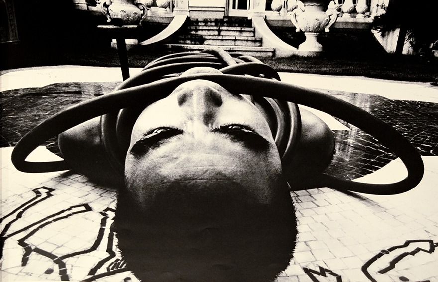 新輯版 薔薇刑 Ordeal by Roses 細江英公 三島由紀夫 1971年 新輯版 薔薇刑 Ordeal by Roses 細江英公 三島由紀夫 1971年 薔薇刑』：