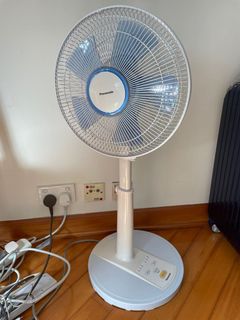 （分類：）位於 。 由 kaca_chan 提交（商品編號 1196673122，圖片 1）。簡介： 。