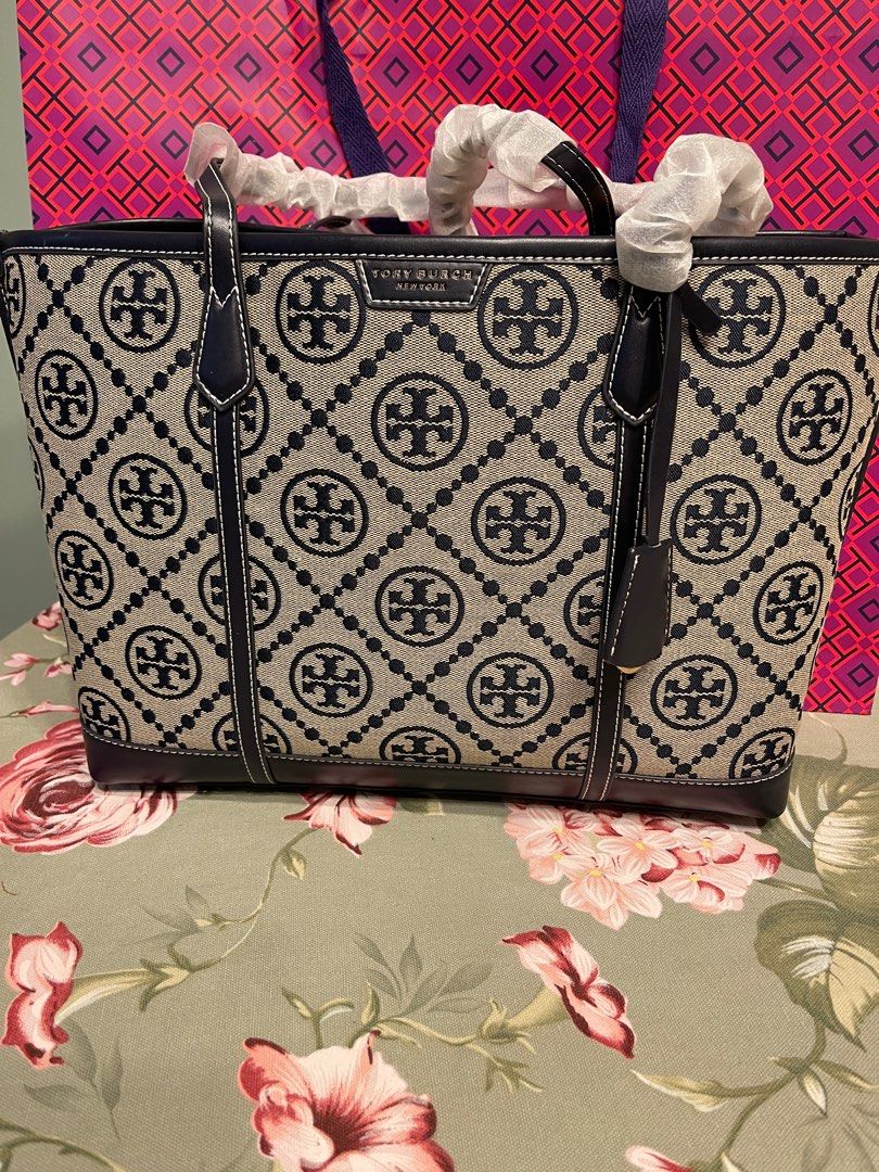 AUTHENTIC TORY BURCH T MONOGRAM PERRY TOTES A4 laptop bag Luxury
