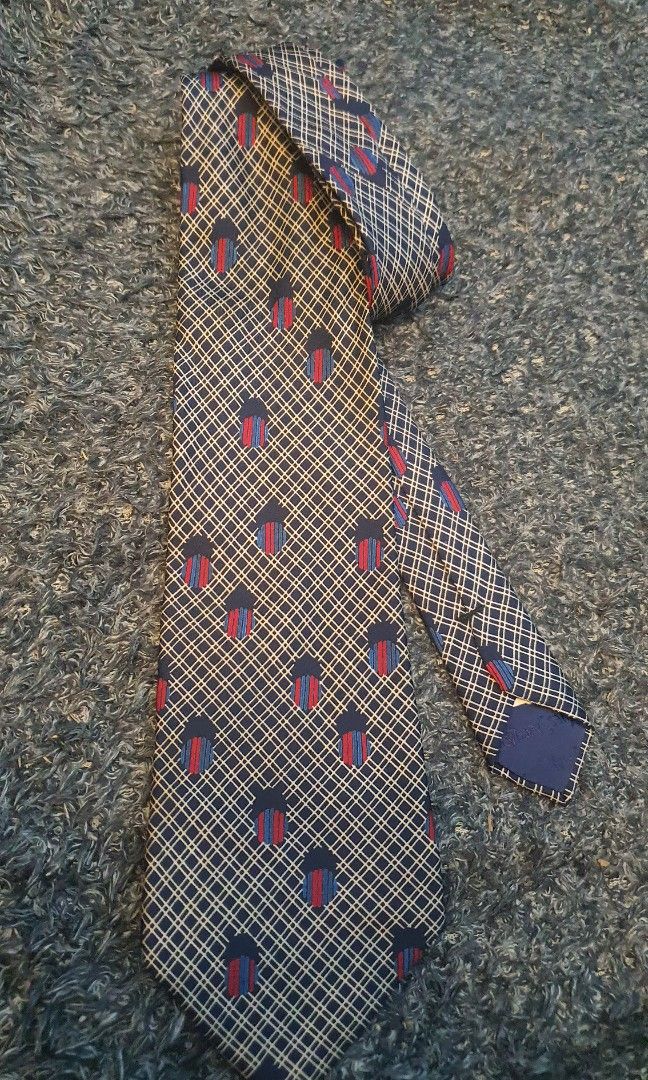 Authentic ysl necktie (Category: Luxury Apparel) located in Cavite. Submitted by ohmie23 (Listing ID 1196826783, Image 3). Description: Authentic ysl necktie.
