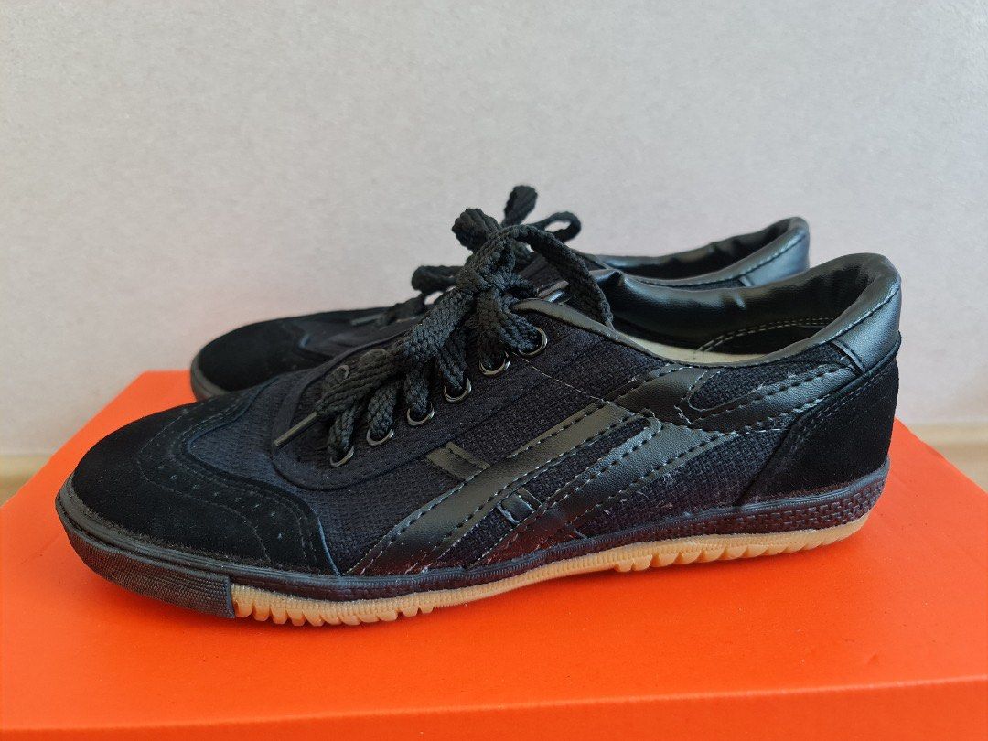 Warrior black shoes discount