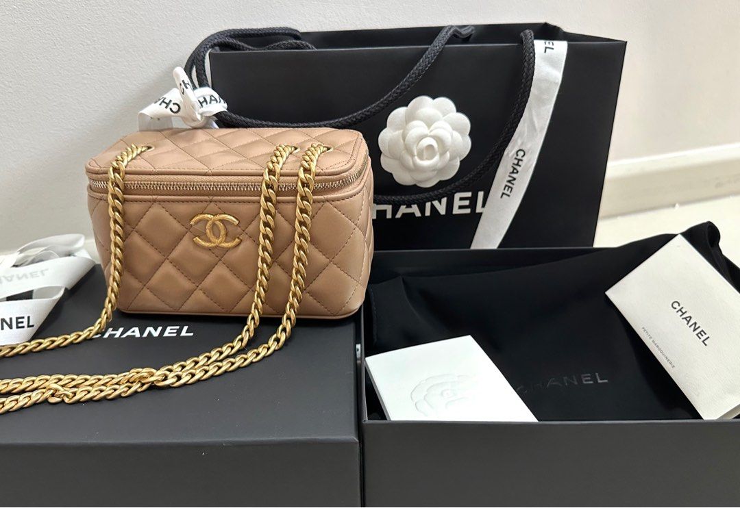 CHANEL, Bags, Brand New Chanel Vanity Case With Adjustable Chain