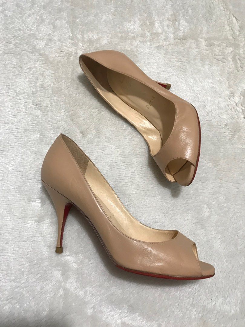 louboutin nude pumps