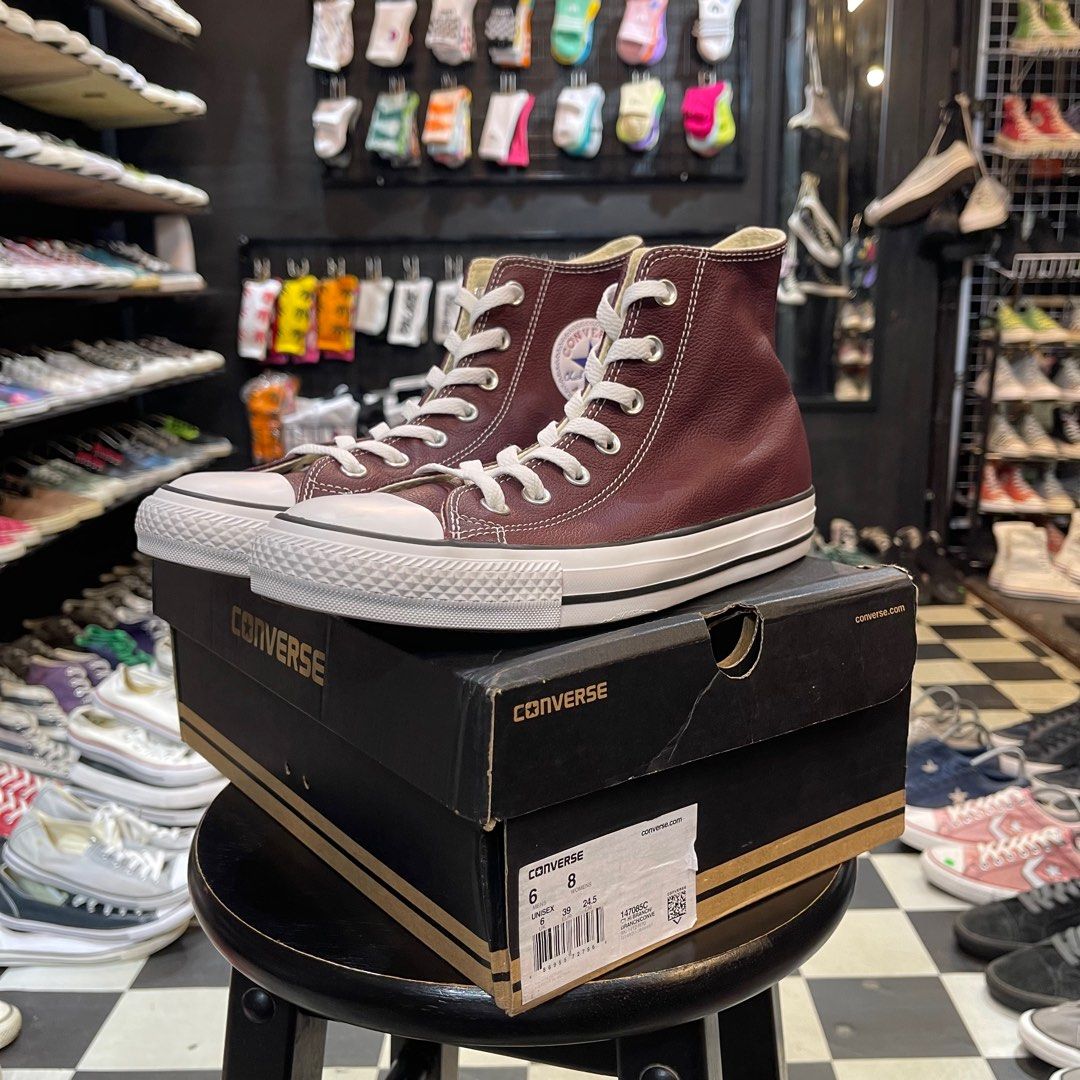 Converse Chuck Taylor Leather