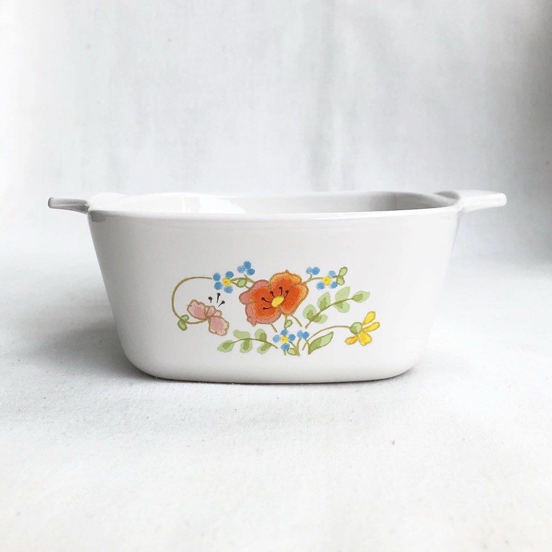 Corningware Petite Wildflower Casserole Pyrex (Category: Cookware & Accessories) located in Davao. Submitted by ejd_needsandwants (Listing ID 1196785063, Image 1). Description: ⚠️For SURE Buyers⚠️ Read Details👀👇🏻Below ❣️AVAILABLE❣️ Corningware Petite Wildflower Casserole P-43-B ~ vgc, slightly used ~ 700 ml (2 3/4 cups) ~ approx. 7"L x 5.5" ID x 2.5"H ~ Php. 850 ✳️ last price posted ✳️ First to Pay Basis ✳️ send details to order Name: Add: Cp 