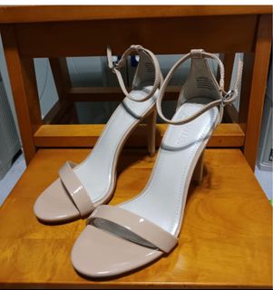 (Category: ) located in . Submitted by denclothes (Listing ID 1196807318, Image 1). Description: .