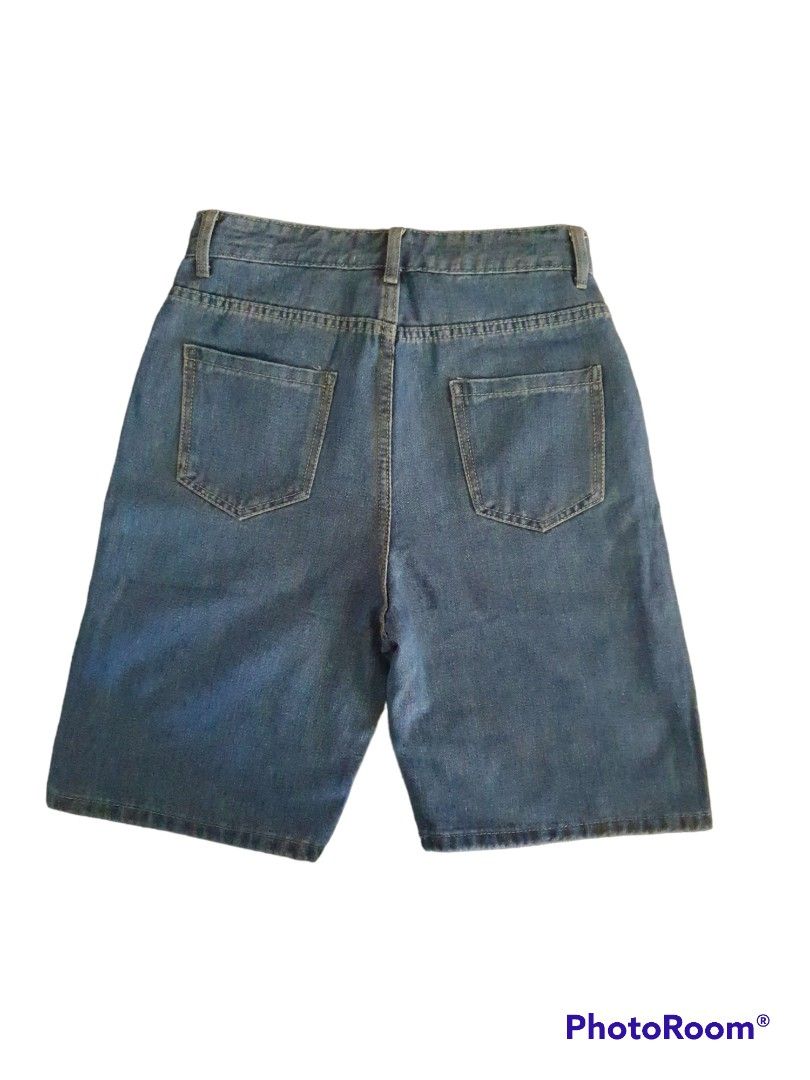 Denim Shorts for Women (Category: Shorts) located in Las Pinas. Submitted by indigo37 (Listing ID 1196712727, Image 2). Description: Price: PHP 250 + sf Size: 26-27.