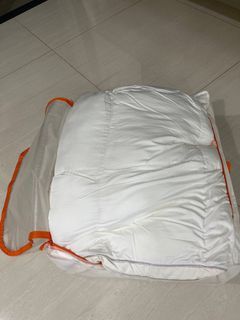 Epitex Queen size topper (very new)