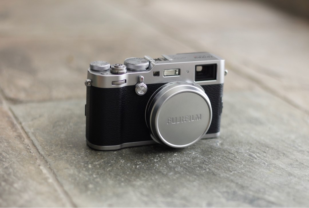 Fujifilm X100F Mirrorless Compact Camera, Photography, Cameras on Carousell