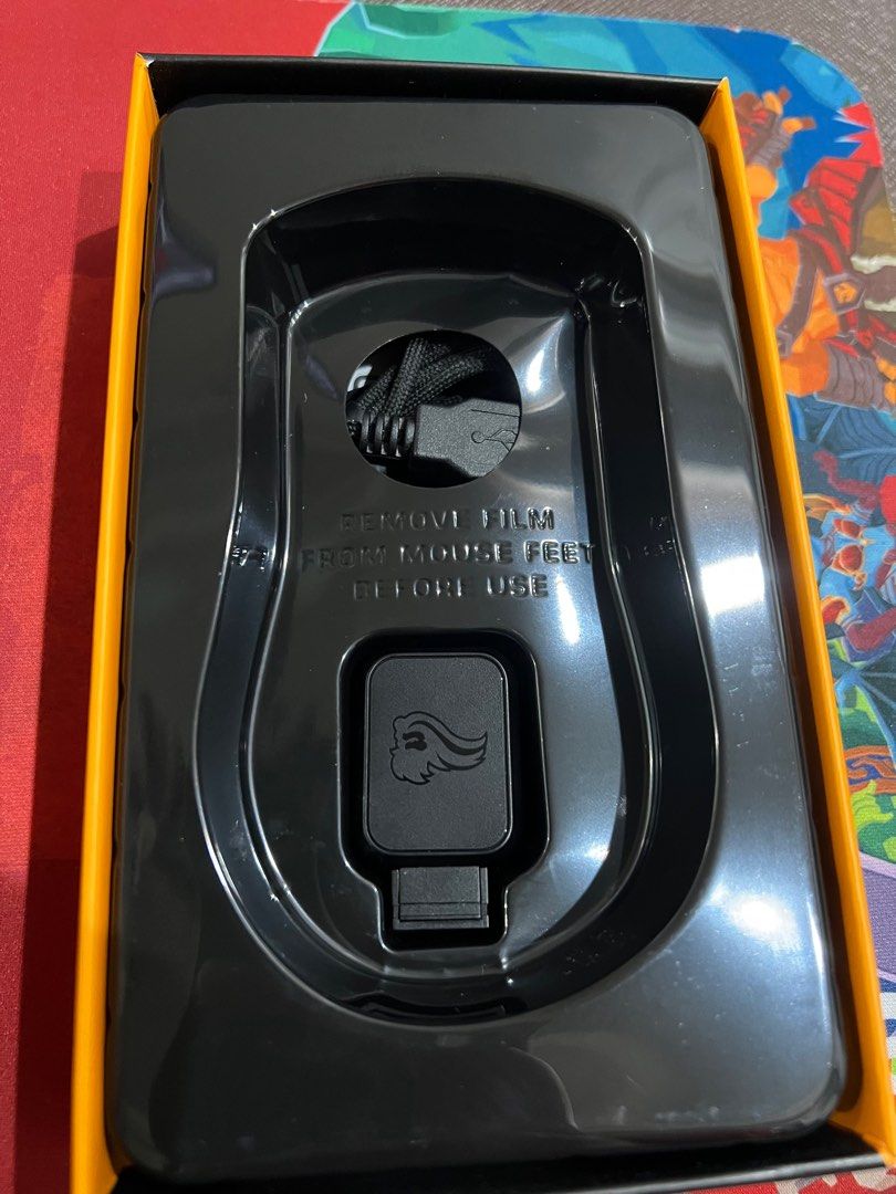 Glorious Model O- wireless (Category: Mouse & Mousepads) located in Taguig. Submitted by zaichann (Listing ID 1196805326, Image 3). Description: Selling my glorious model o minus mouse. A month old but barely used, less than 3 hours of playtime. Comes with the glorious rubber grip tape as well. RFS: too small for me and I upgraded to the razer deathadder v3.