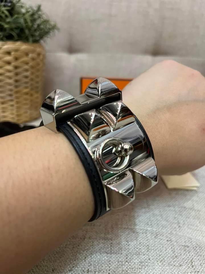 Hermes CDC Black PHW Stamp S (Category: Luxury Accessories) located in Manila. Submitted by bagislifeshop (Listing ID 1196775163, Image 1). Description: Rock this!!! 🖤🖤🖤🖤 On Hand in PH 🇵🇭 100% Authentic Hermes CDC Black PHW Stamp S Condition: 9/10 Comes with Box, Dustbag and Booklet.